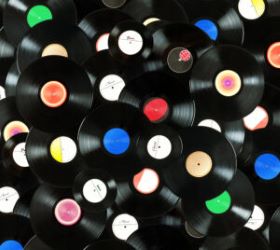 Visit BB’s Records in Bergenfield, NJ, and rediscover the magic of vinyl records. Dive into BB’s vast selection of music treasures and find your next favorite album.